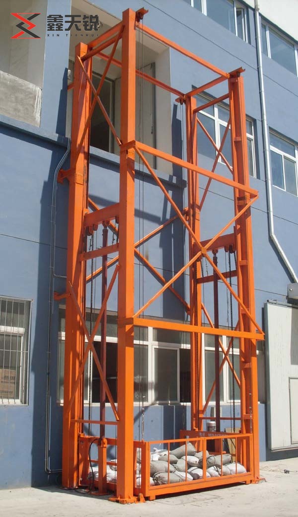三门峡室外贴墙货梯